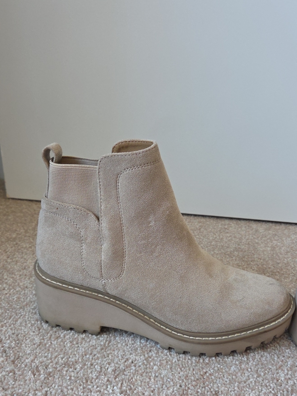 Dolce Vita Beige Suede Chelsea Lug Ankle Boots - Picture 4 of 11